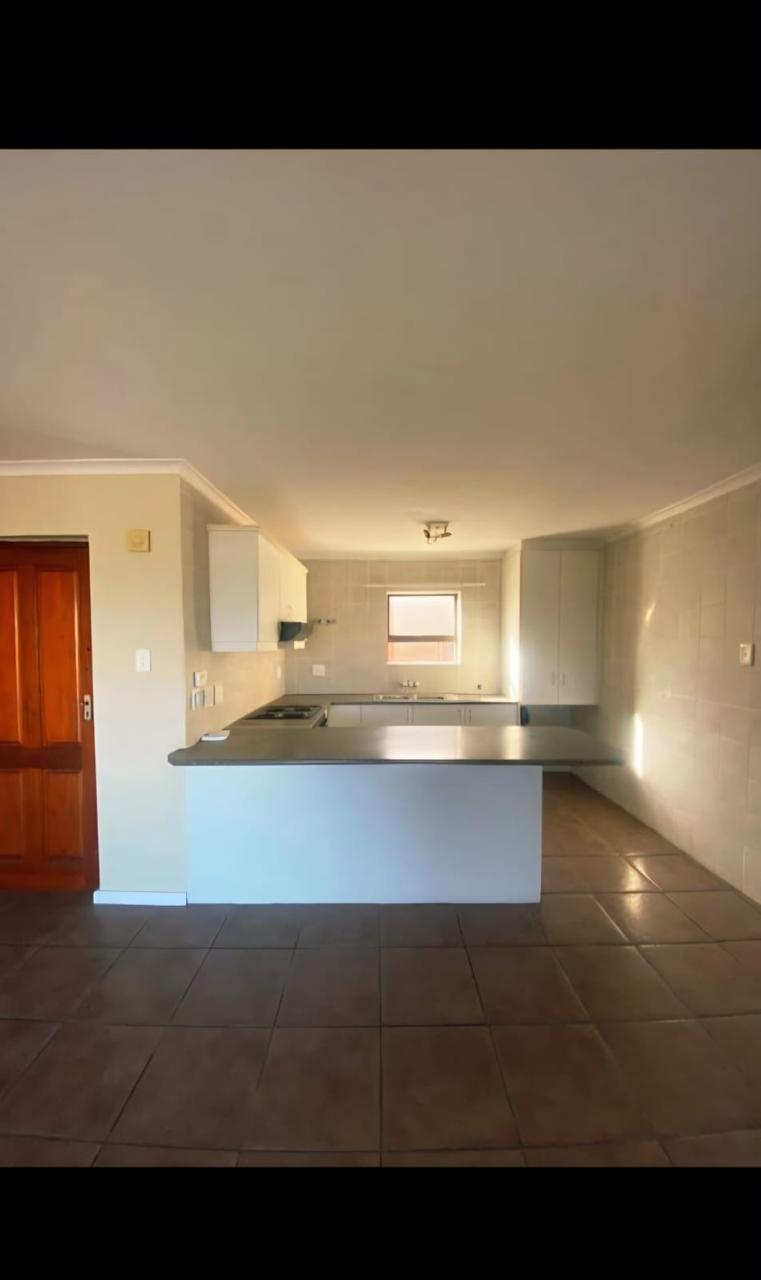 To Let 2 Bedroom Property for Rent in Sea Breeze Western Cape